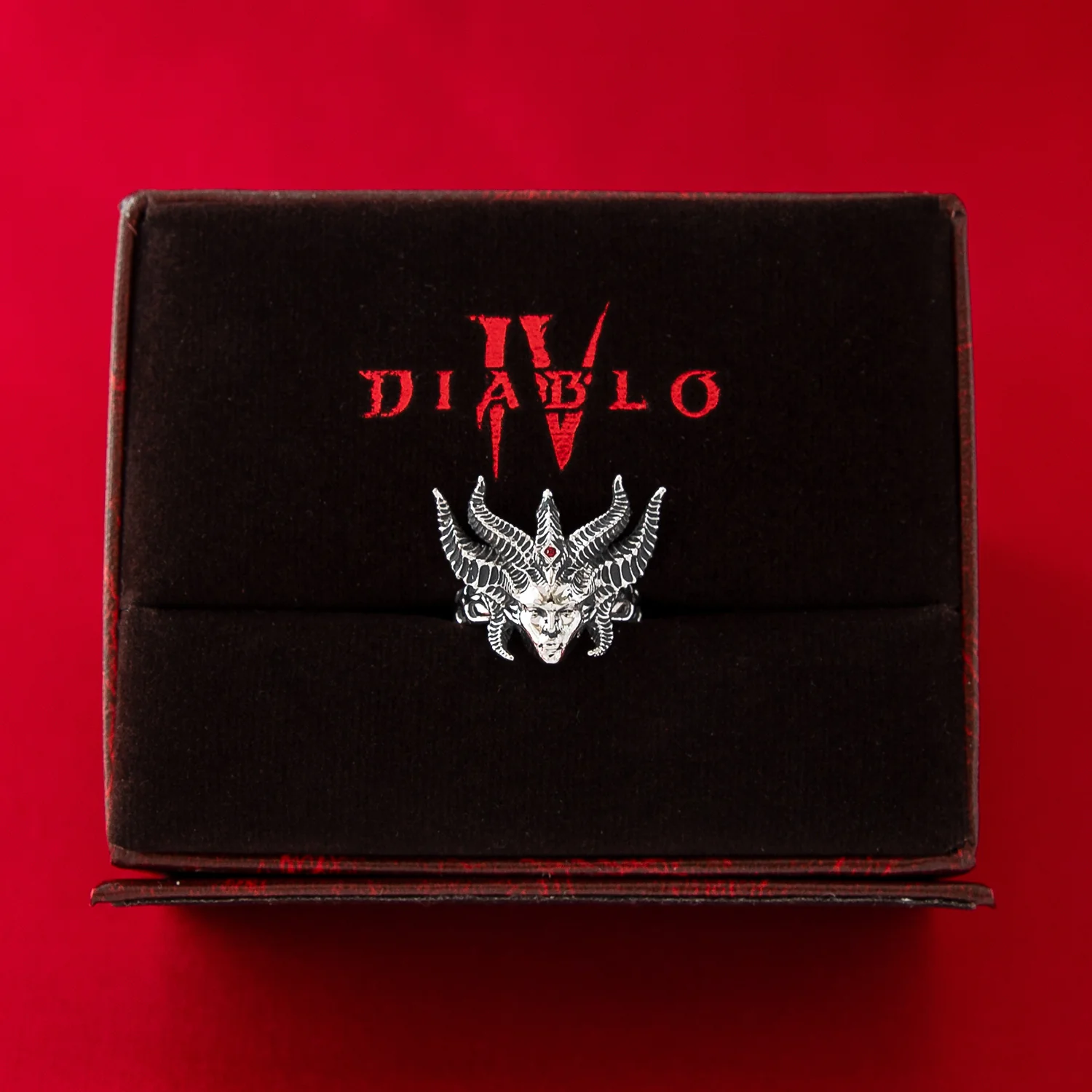 Diablo IV X RockLove Lilith Ring - Image 4