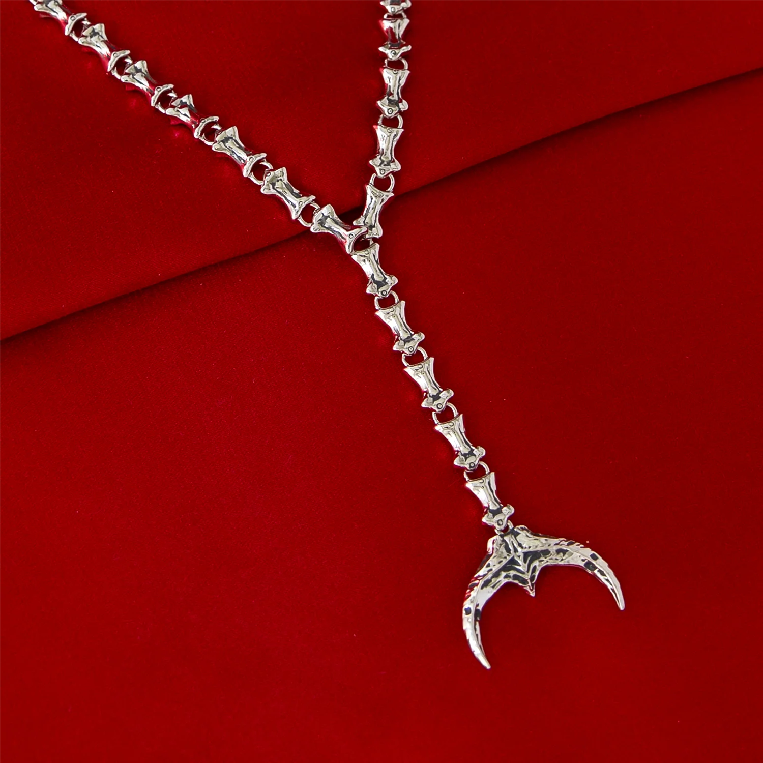 Diablo IV X RockLove Lilith Collar - Image 5